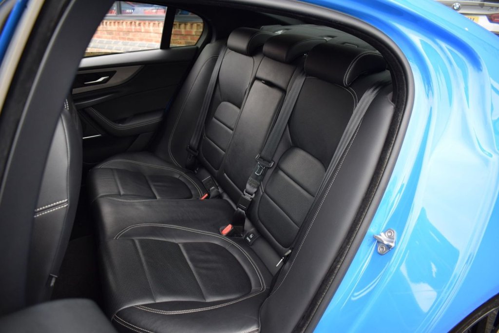 Used Jaguar XE 2020 for sale - 76322940: Photo 31