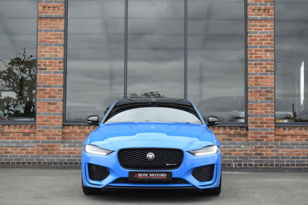 Used Jaguar XE 2020 for sale - 76322940: Photo 4