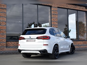 Used BMW X5 2022 for sale - 79449932: Photo
