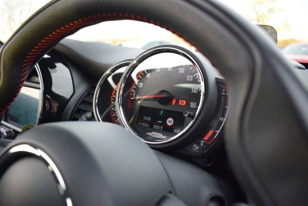 Used MINI Hatch 2019 for sale - 76535535: Photo 12