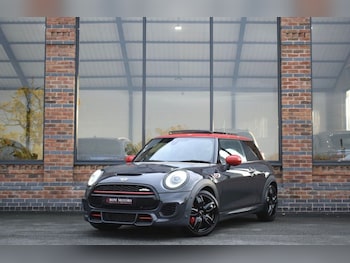 Used MINI Hatch 2019 for sale - 76535535: Photo