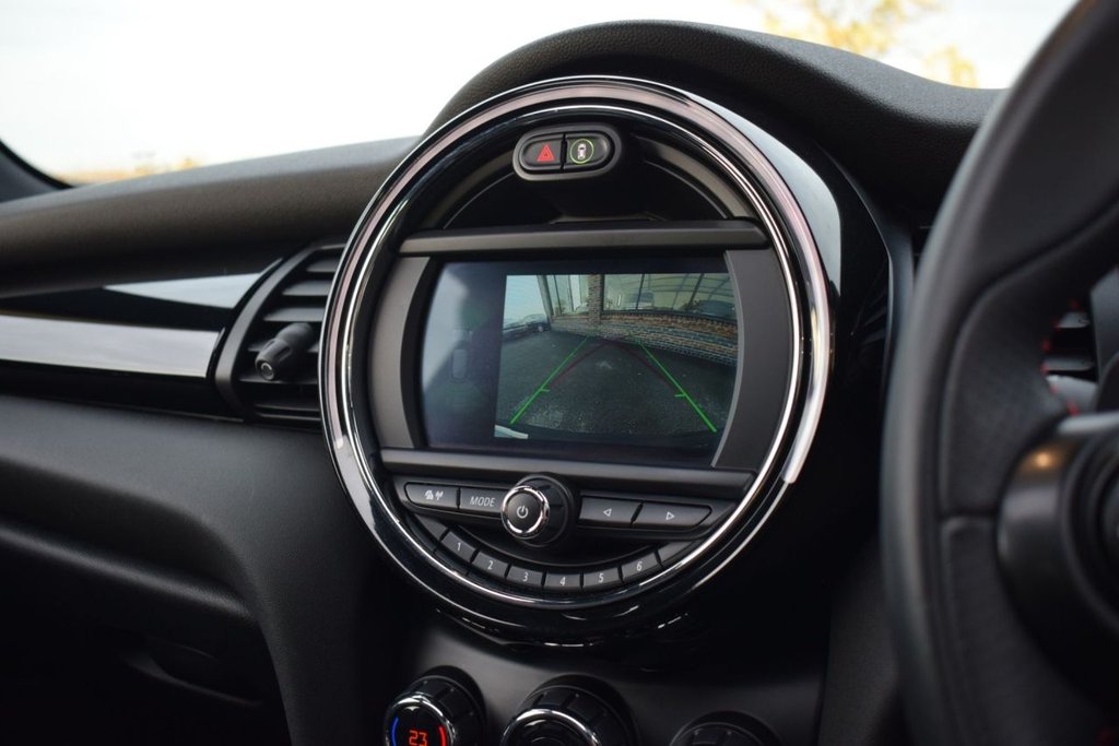 Used MINI Hatch 2019 for sale - 76535535: Photo 21