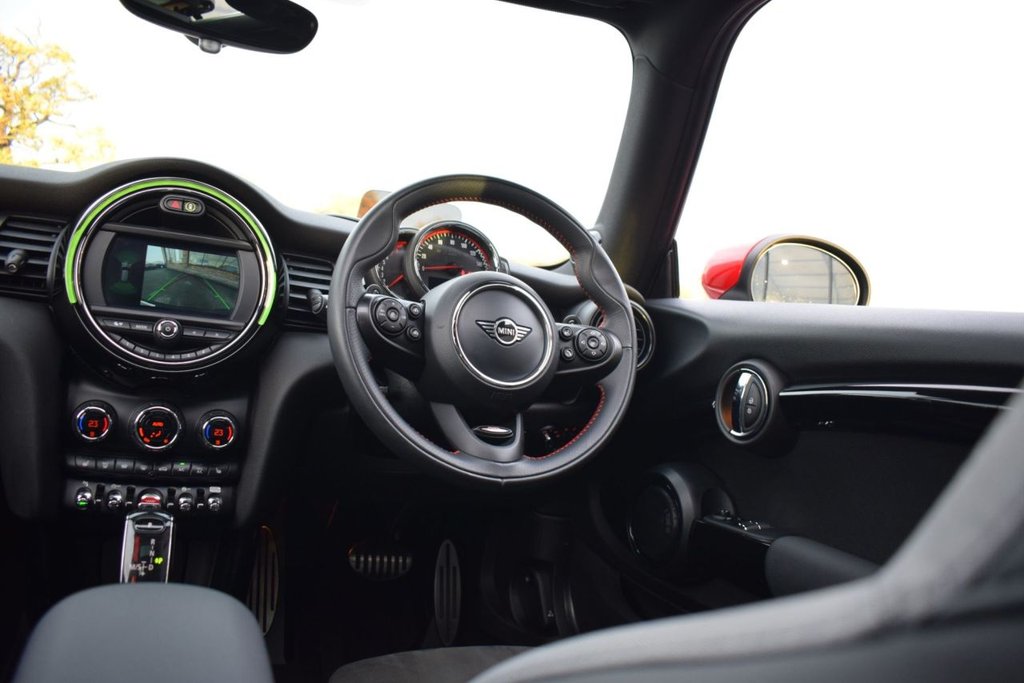 Used MINI Hatch 2019 for sale - 76535535: Photo 26