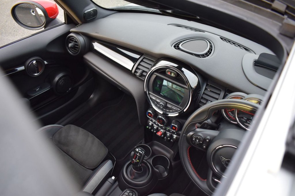 Used MINI Hatch 2019 for sale - 76535535: Photo 27