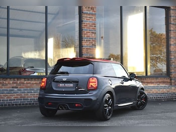 Used MINI Hatch 2019 for sale - 76535535: Photo