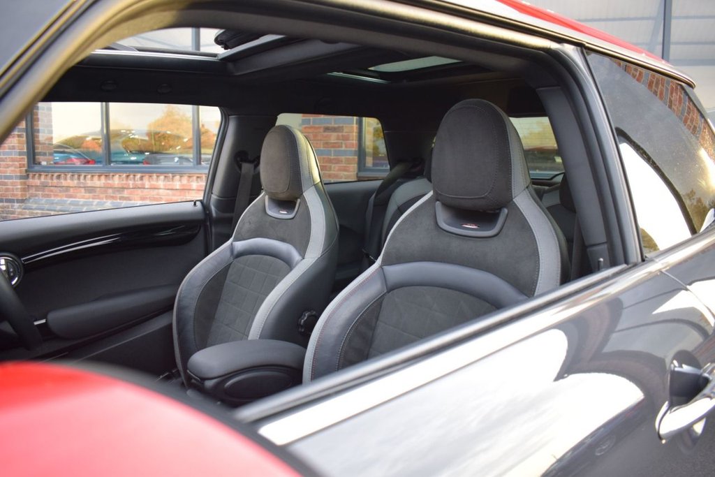 Used MINI Hatch 2019 for sale - 76535535: Photo 31