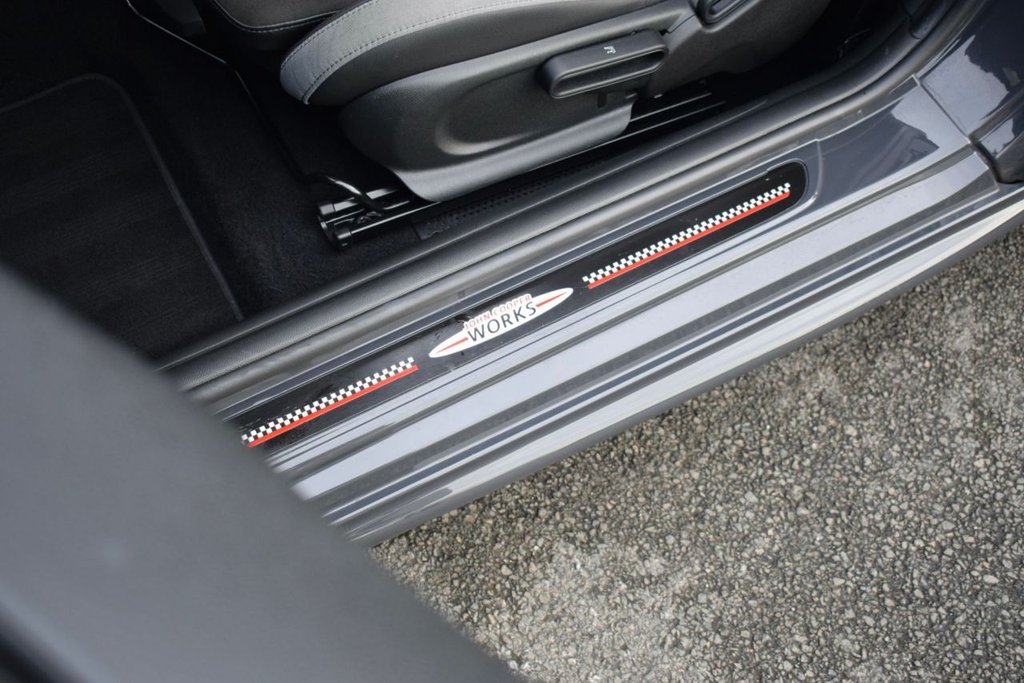 Used MINI Hatch 2019 for sale - 76535535: Photo 32