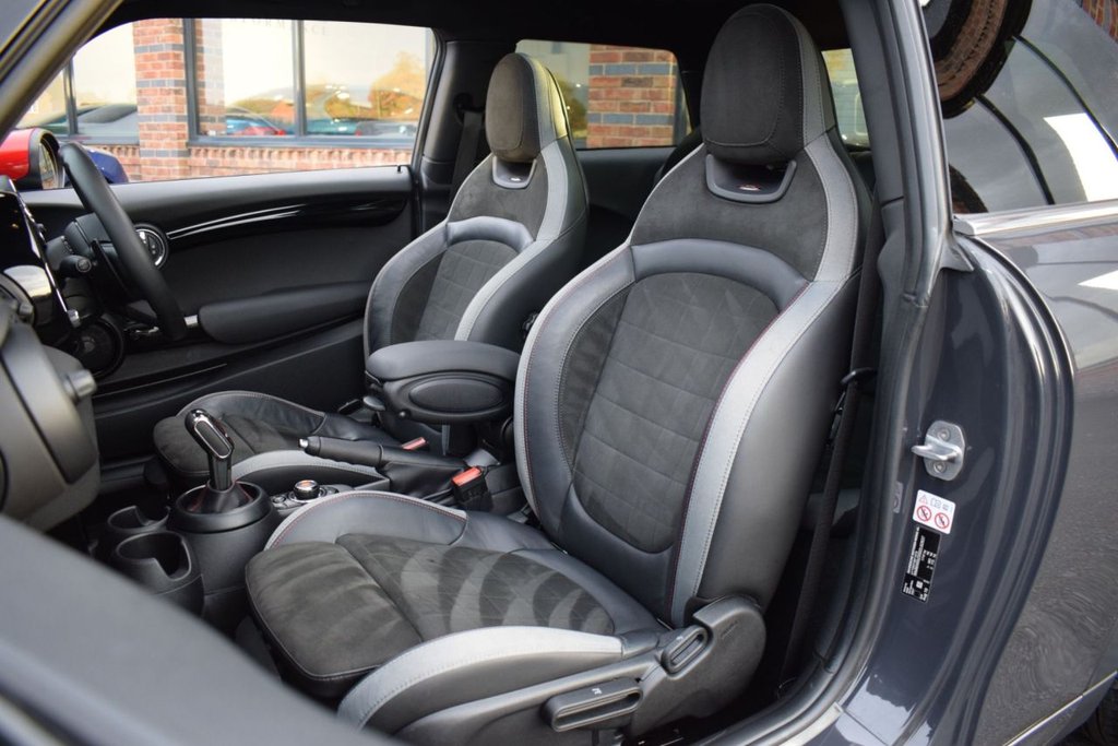 Used MINI Hatch 2019 for sale - 76535535: Photo 33