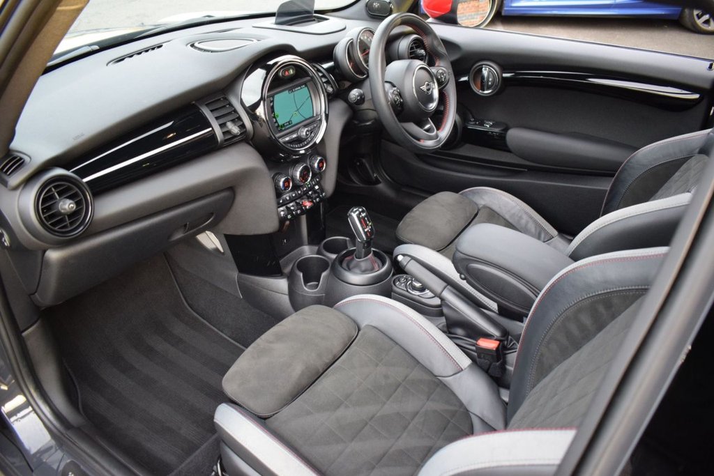 Used MINI Hatch 2019 for sale - 76535535: Photo 34