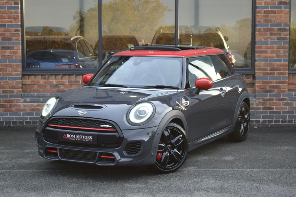 Used MINI Hatch 2019 for sale - 76535535: Photo 42