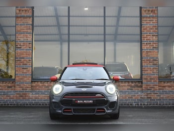 Used MINI Hatch 2019 for sale - 76535535: Photo