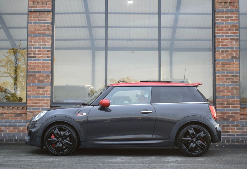 Used MINI Hatch 2019 for sale - 76535535: Photo 9