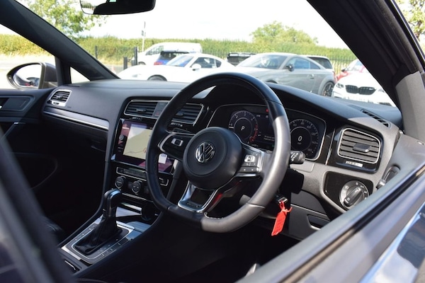 Used Volkswagen Golf 2018 for sale - 75537917: Photo 13