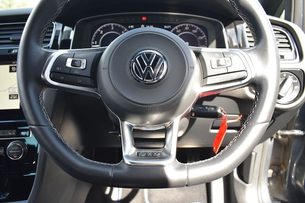 Used Volkswagen Golf 2018 for sale - 75537917: Photo 17