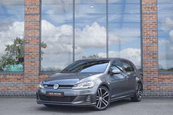 Used Volkswagen Golf 2018 for sale - 75537917: Photo 1