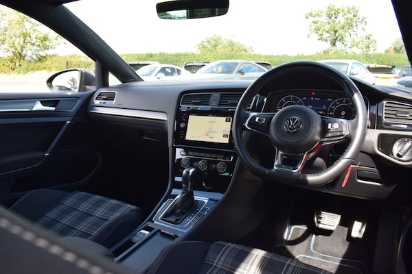 Used Volkswagen Golf 2018 for sale - 75537917: Photo 22