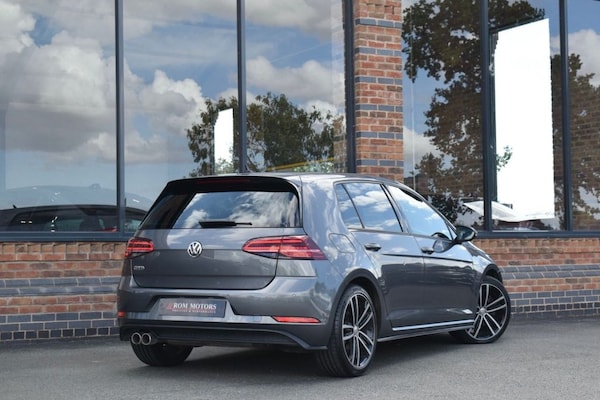 Used Volkswagen Golf 2018 for sale - 75537917: Photo 2