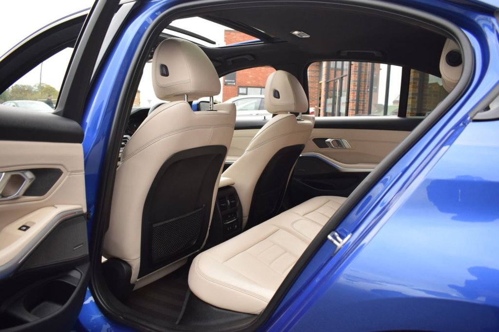 Used BMW 3 Series 2019 for sale - 77100969: Photo 32