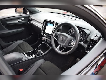 Used Volvo XC40 2020 for sale - 77936148: Photo