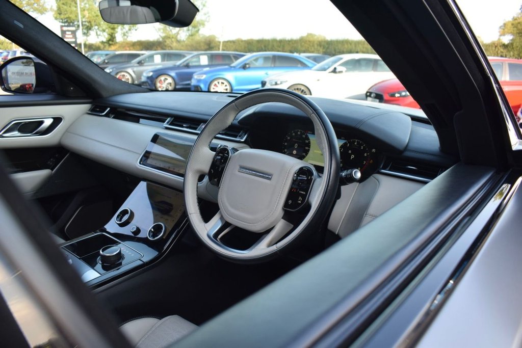 Used Land Rover Range Rover Velar 2017 for sale - 76080516: Photo 12