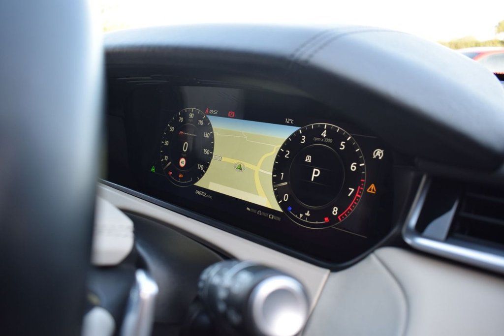 Used Land Rover Range Rover Velar 2017 for sale - 76080516: Photo 13