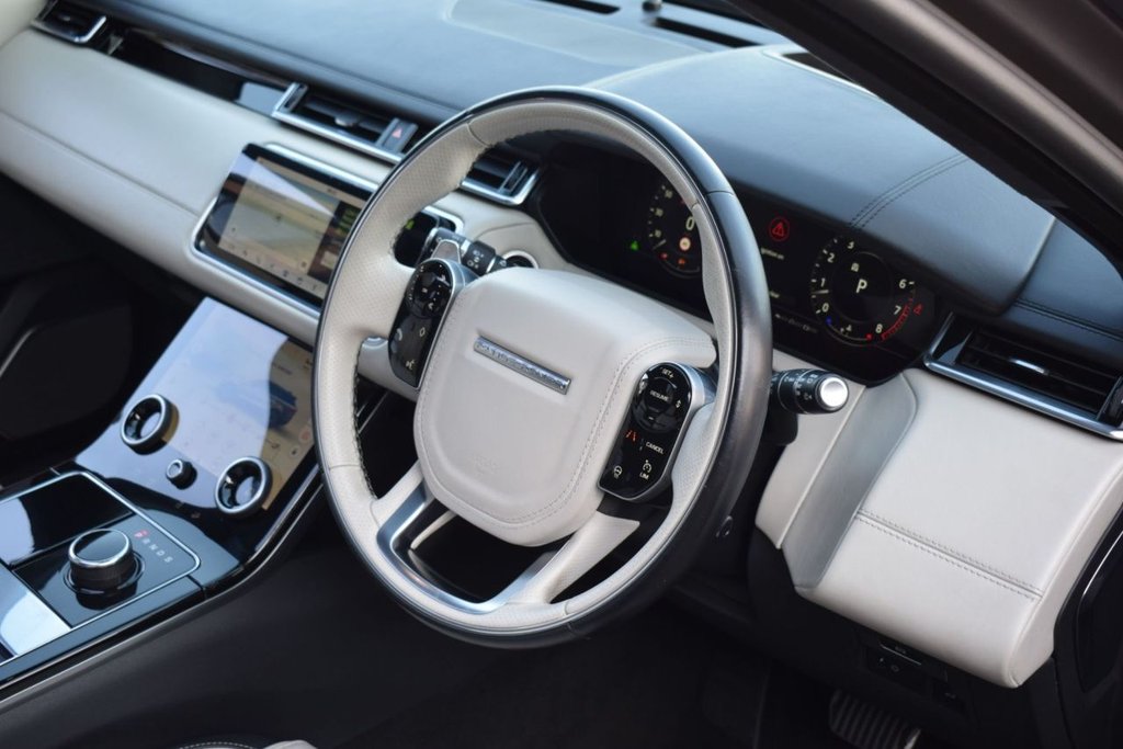 Used Land Rover Range Rover Velar 2017 for sale - 76080516: Photo 16