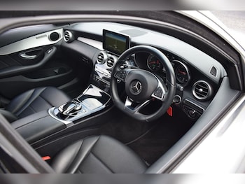 Used Mercedes-Benz C-Class 2014 for sale - 75923887: Photo