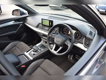 Used Audi Q5 2019 for sale - 78758342: Photo