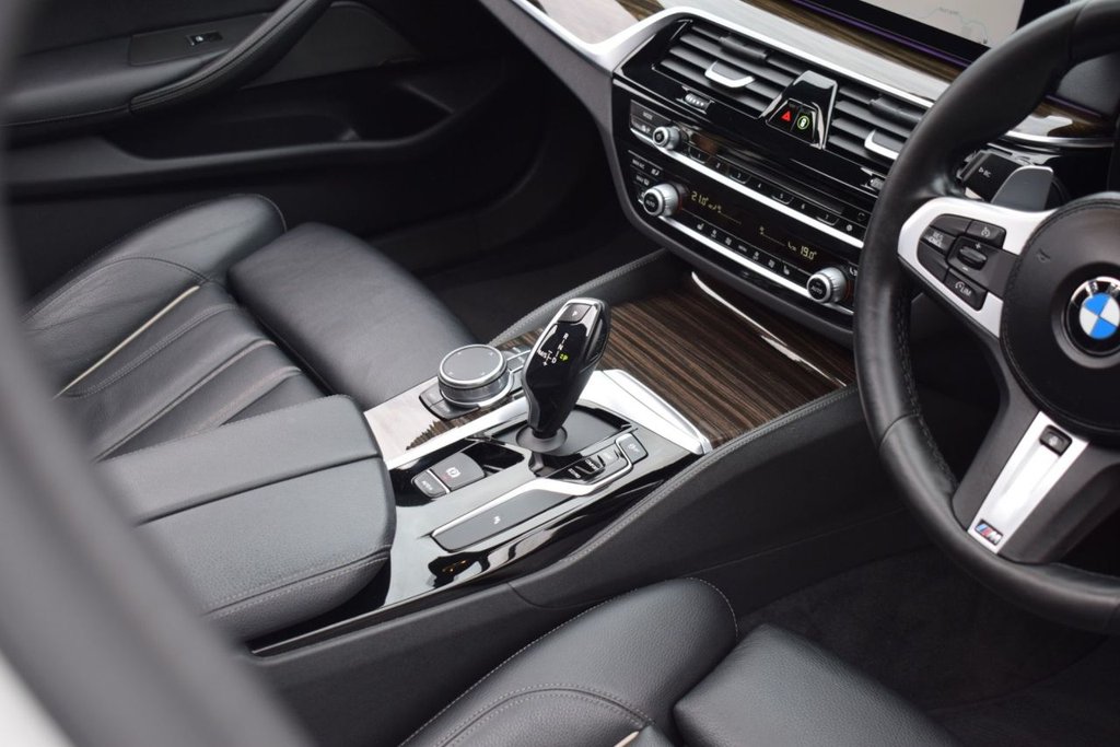 Used BMW 5 Series 2018 for sale - 76279433: Photo 17