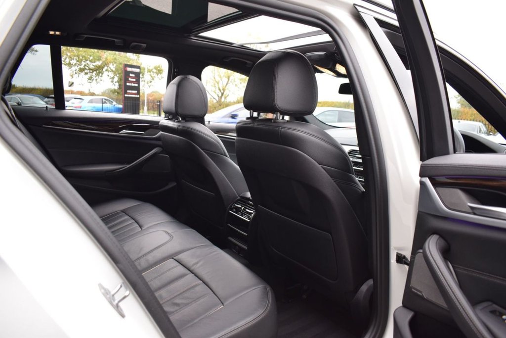 Used BMW 5 Series 2018 for sale - 76279433: Photo 23