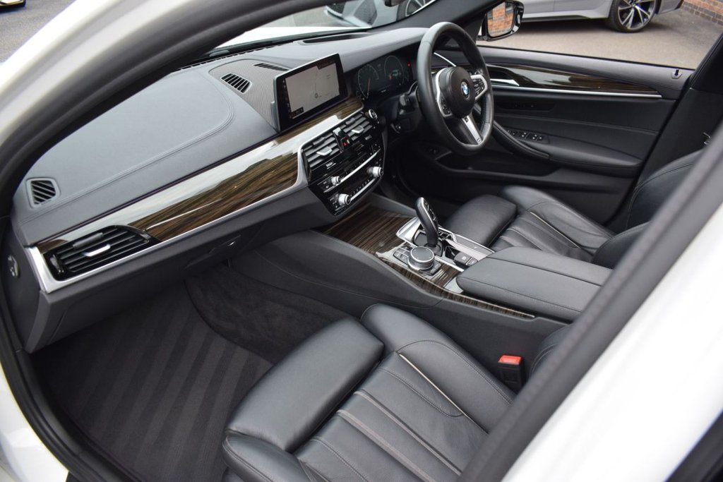 Used BMW 5 Series 2018 for sale - 76279433: Photo 35