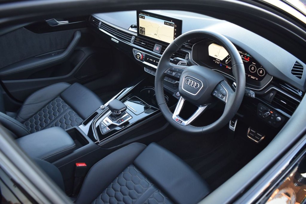 Used Audi RS4 2023 for sale - 77563730: Photo 3