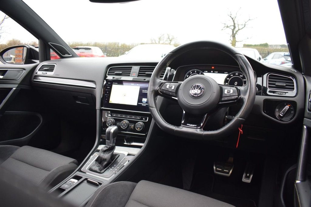 Used Volkswagen Golf 2017 for sale - 77313264: Photo 20