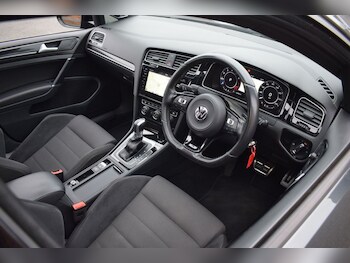 Used Volkswagen Golf 2017 for sale - 77313264: Photo