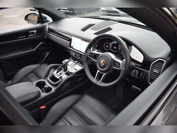 Used Porsche Cayenne 2019 for sale - 78082456: Photo