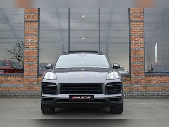 Used Porsche Cayenne 2019 for sale - 78082456: Photo