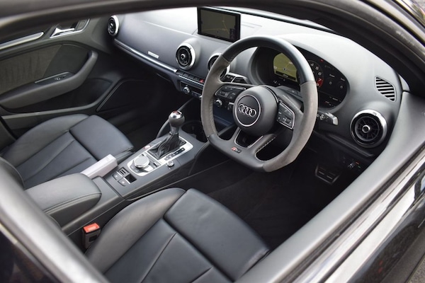 Used Audi RS3 2017 for sale - 75752645: Photo 3