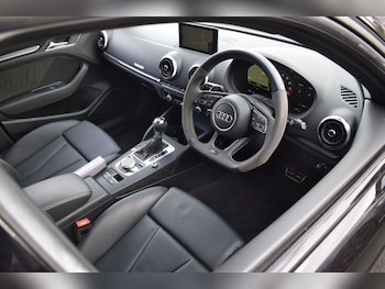 Used Audi RS3 2017 for sale - 75752645: Photo