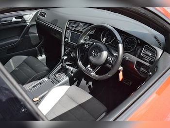 Used Volkswagen Golf 2016 for sale - 75397698: Photo