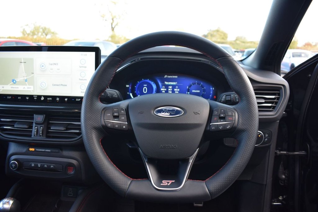 Used Ford Focus 2022 for sale - 76395700: Photo 10