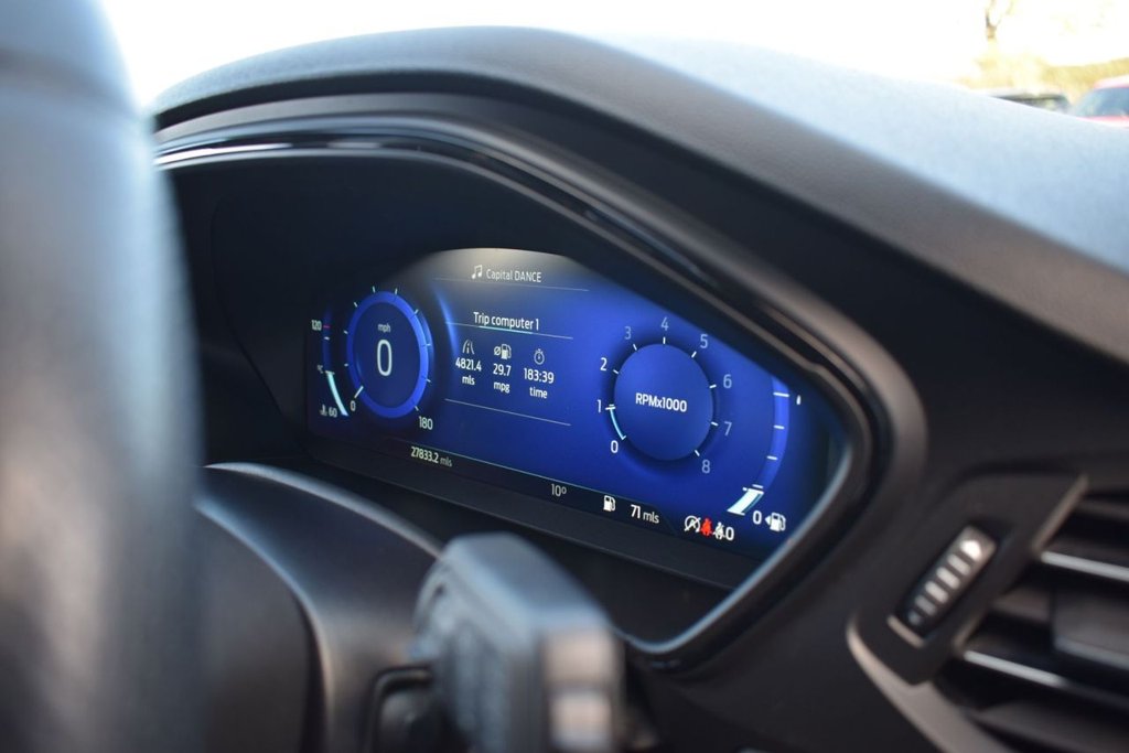 Used Ford Focus 2022 for sale - 76395700: Photo 11