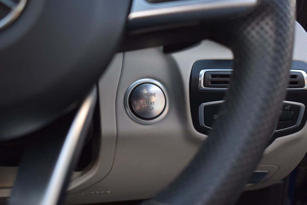 Used Mercedes-Benz C Class 2016 for sale - 76376352: Photo 12