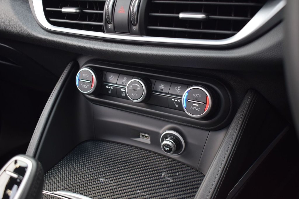 Used Alfa Romeo Stelvio 2023 for sale - 76642062: Photo 25