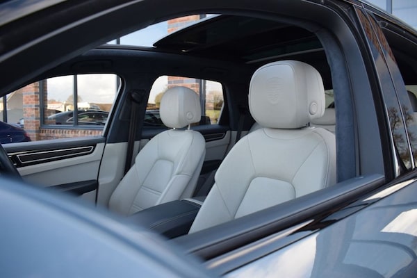 Used Porsche Cayenne 2019 for sale - 73831400: Photo 40