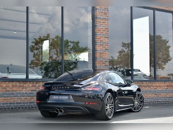 Used Porsche 718 Cayman 2017 for sale - 78702330: Photo
