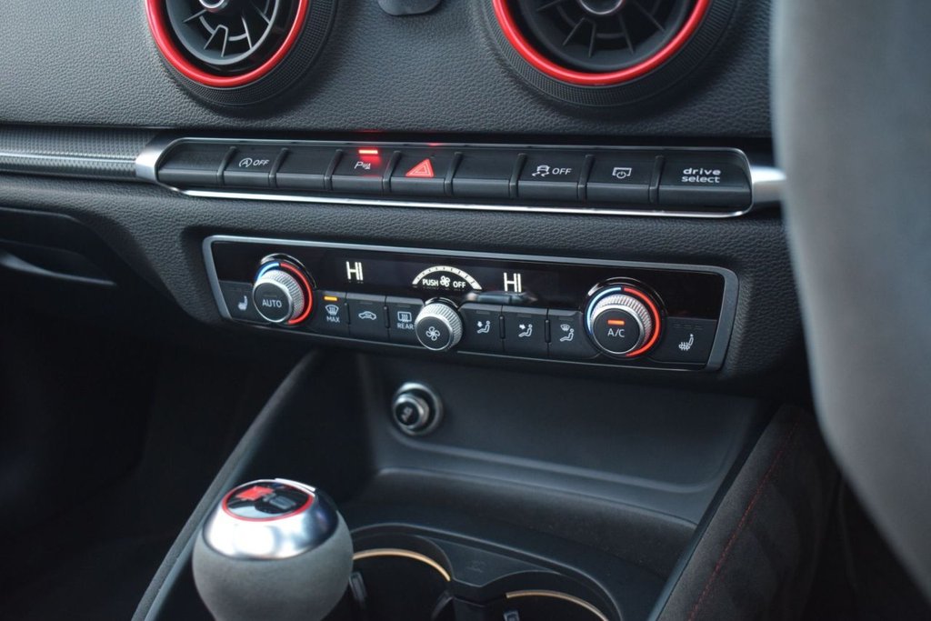 Used Audi RS3 2018 for sale - 76768162: Photo 24