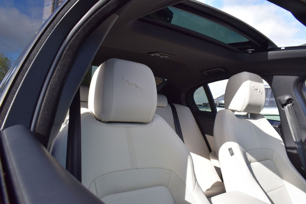 Used Jaguar XE 2023 for sale - 75896789: Photo 13