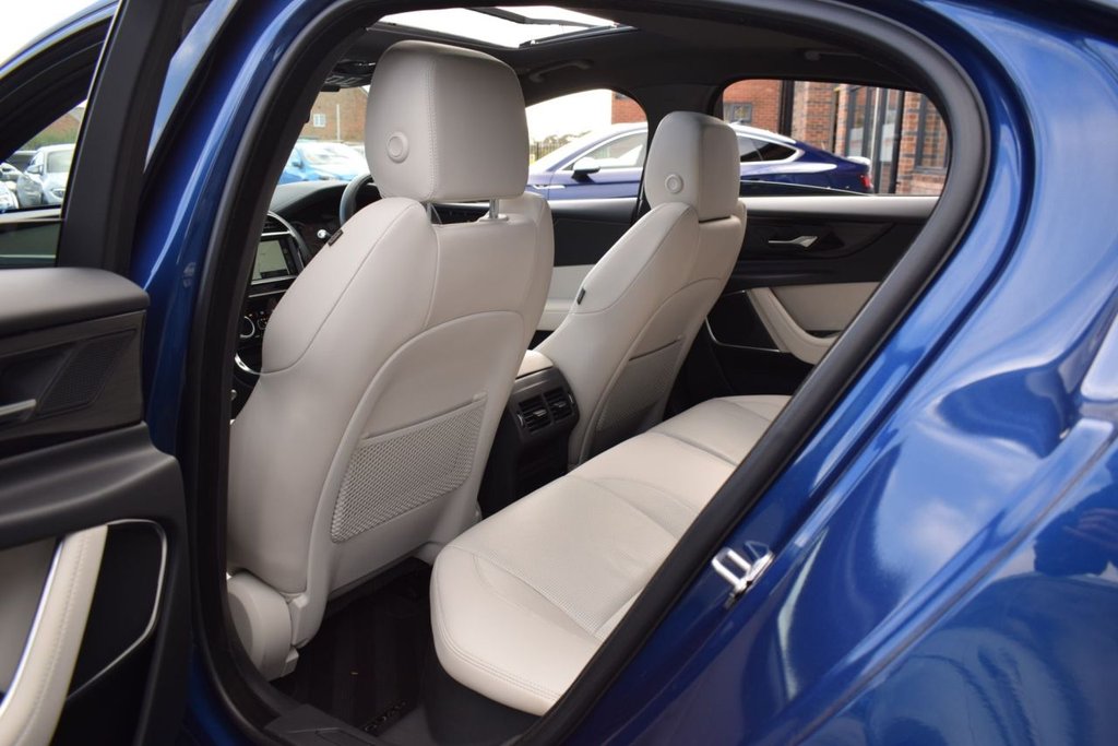 Used Jaguar XE 2023 for sale - 75896789: Photo 30