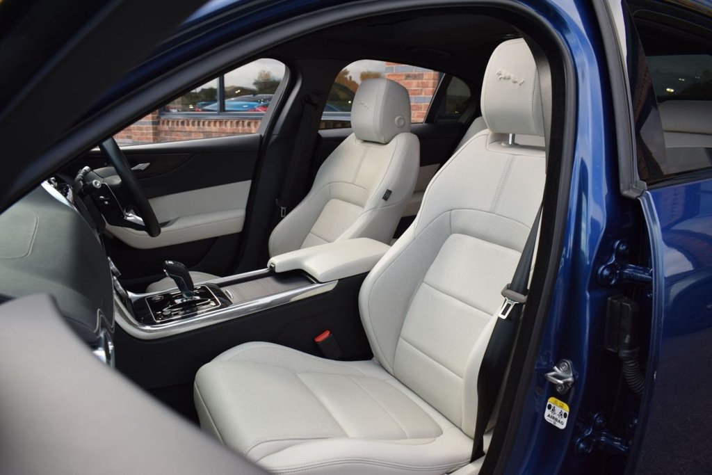 Used Jaguar XE 2023 for sale - 75896789: Photo 34