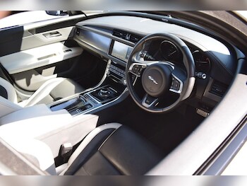 Used Jaguar XF 2019 for sale - 78468912: Photo